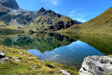Mountain lake, Schwarzkarlsee, mountains, quiet location, Hohe Tauern National Park | © Peter Kaltenhauser_Uttendorf
